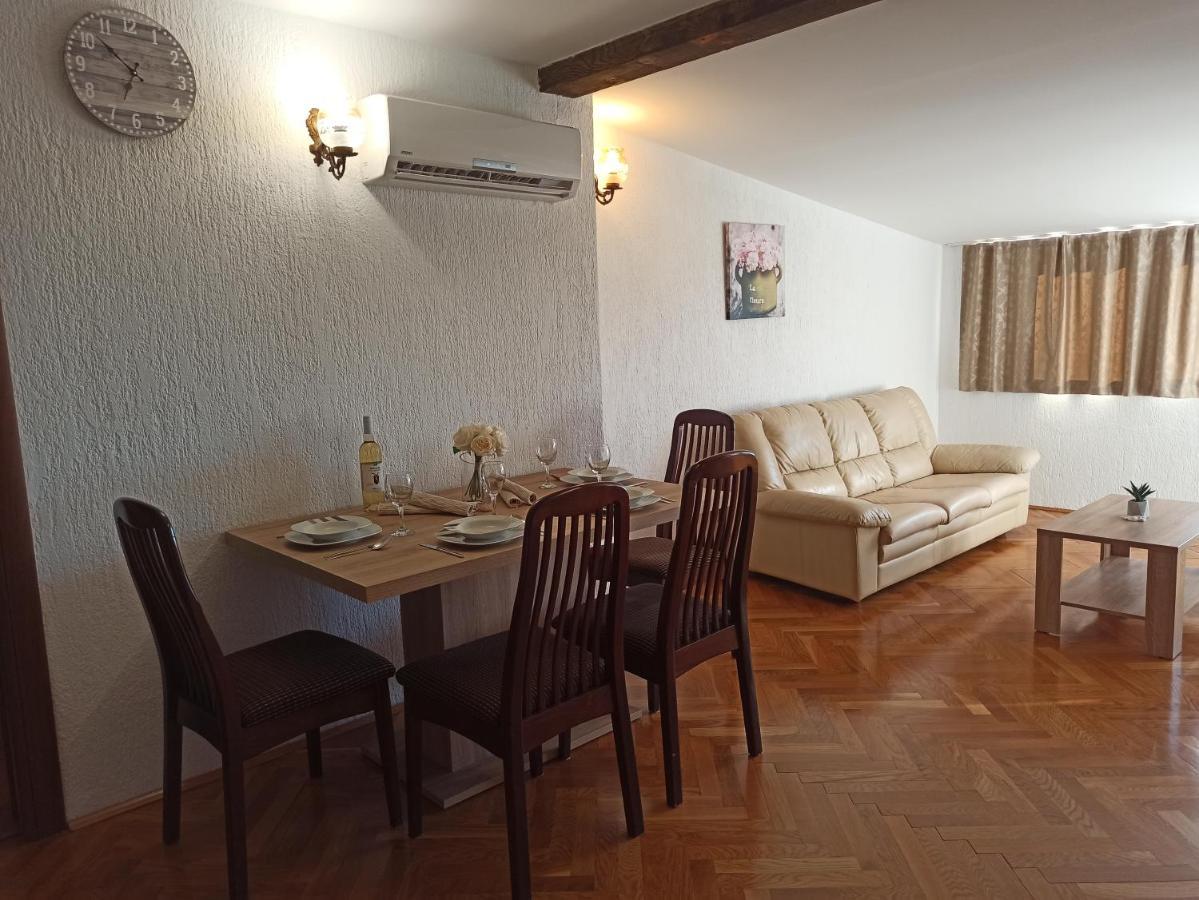 Villa Rea Malinska Esterno foto