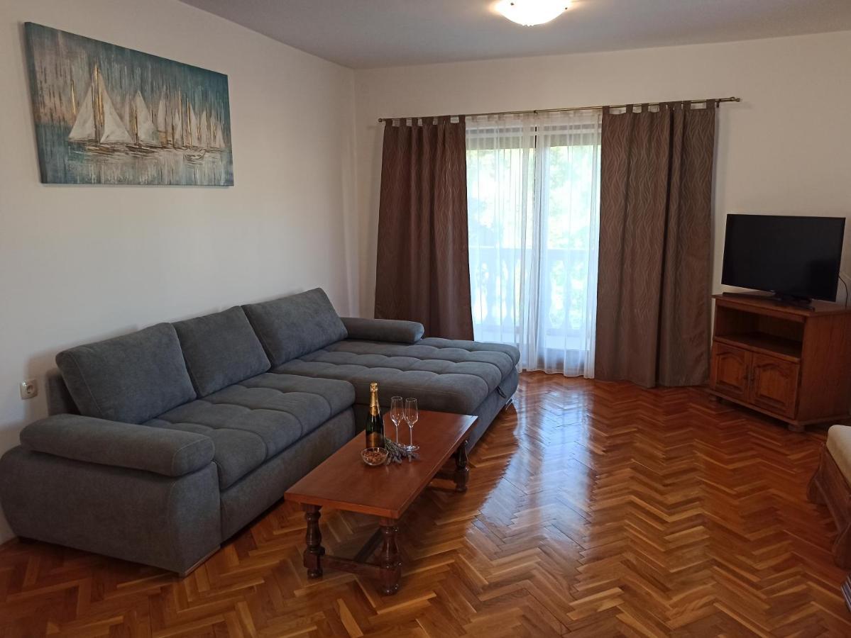 Villa Rea Malinska Esterno foto